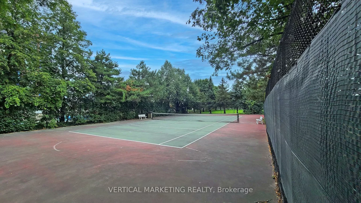 330, Rathburn, Creditview, Mississauga
