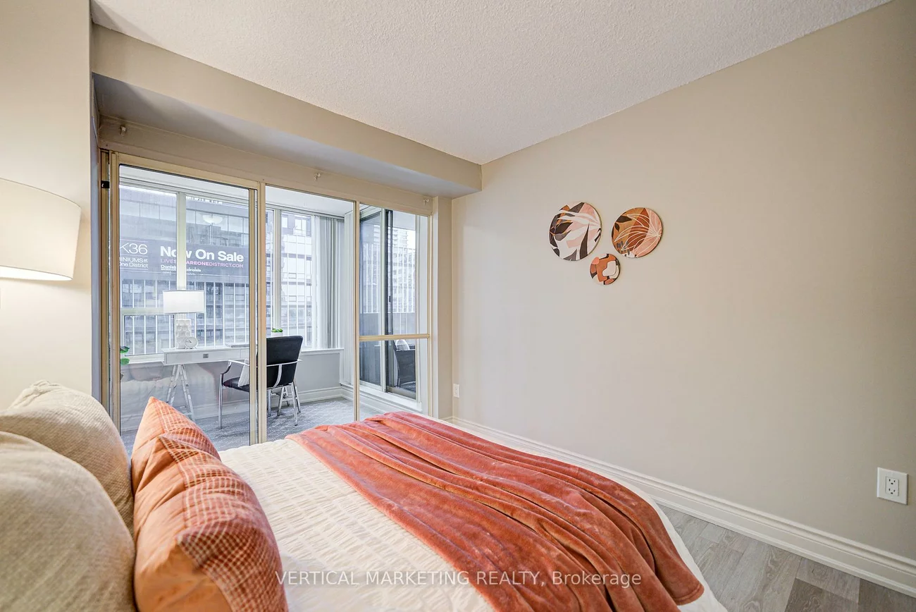 330, Rathburn, Creditview, Mississauga