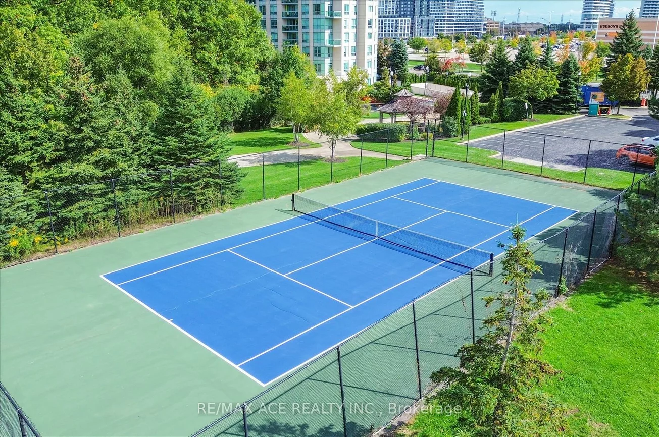 2545, Erin Centre, Central Erin Mills, Mississauga