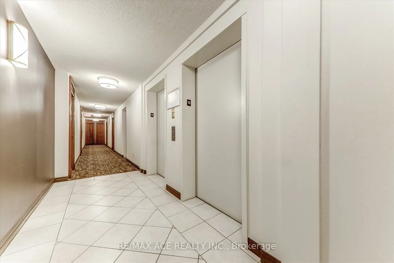 2545, Erin Centre, Central Erin Mills, Mississauga