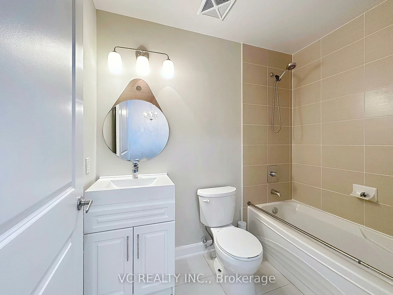 4070, Confederation, City Centre, Mississauga