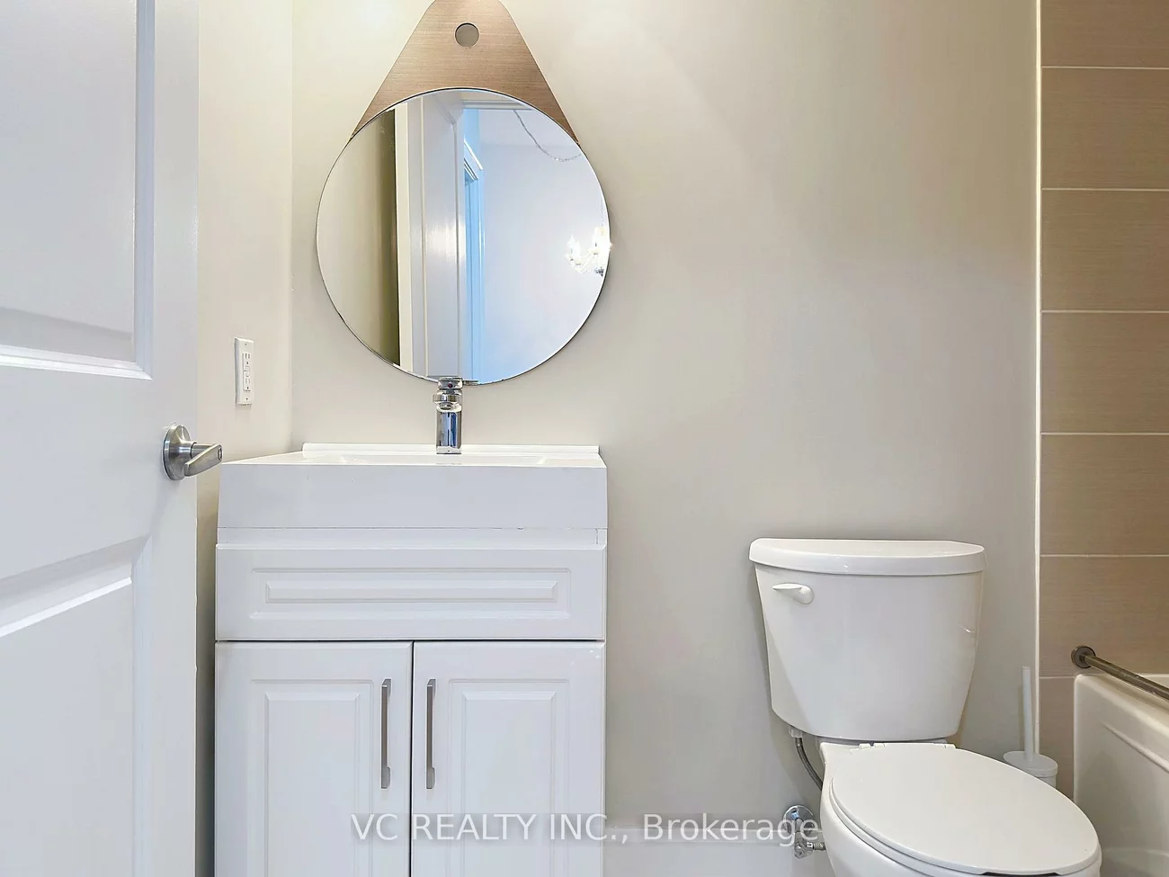 4070, Confederation, City Centre, Mississauga
