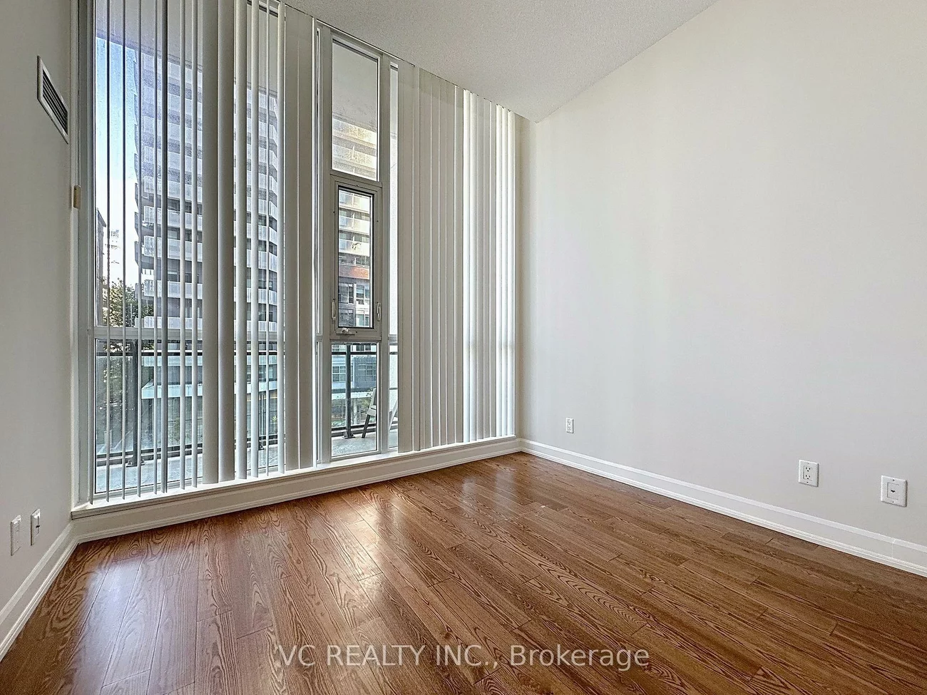 4070, Confederation, City Centre, Mississauga
