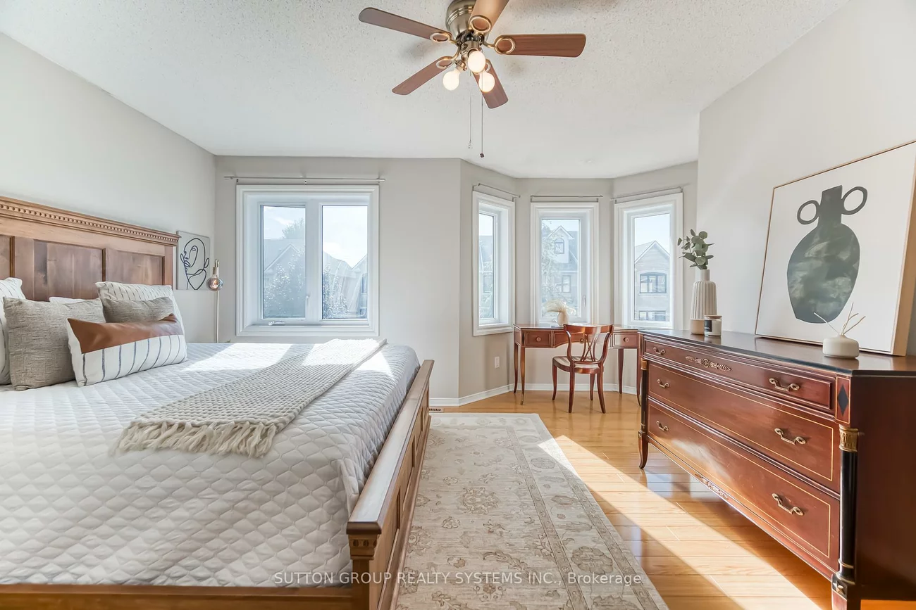 455, Apache, Hurontario, Mississauga