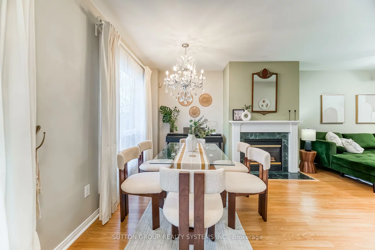 455, Apache, Hurontario, Mississauga