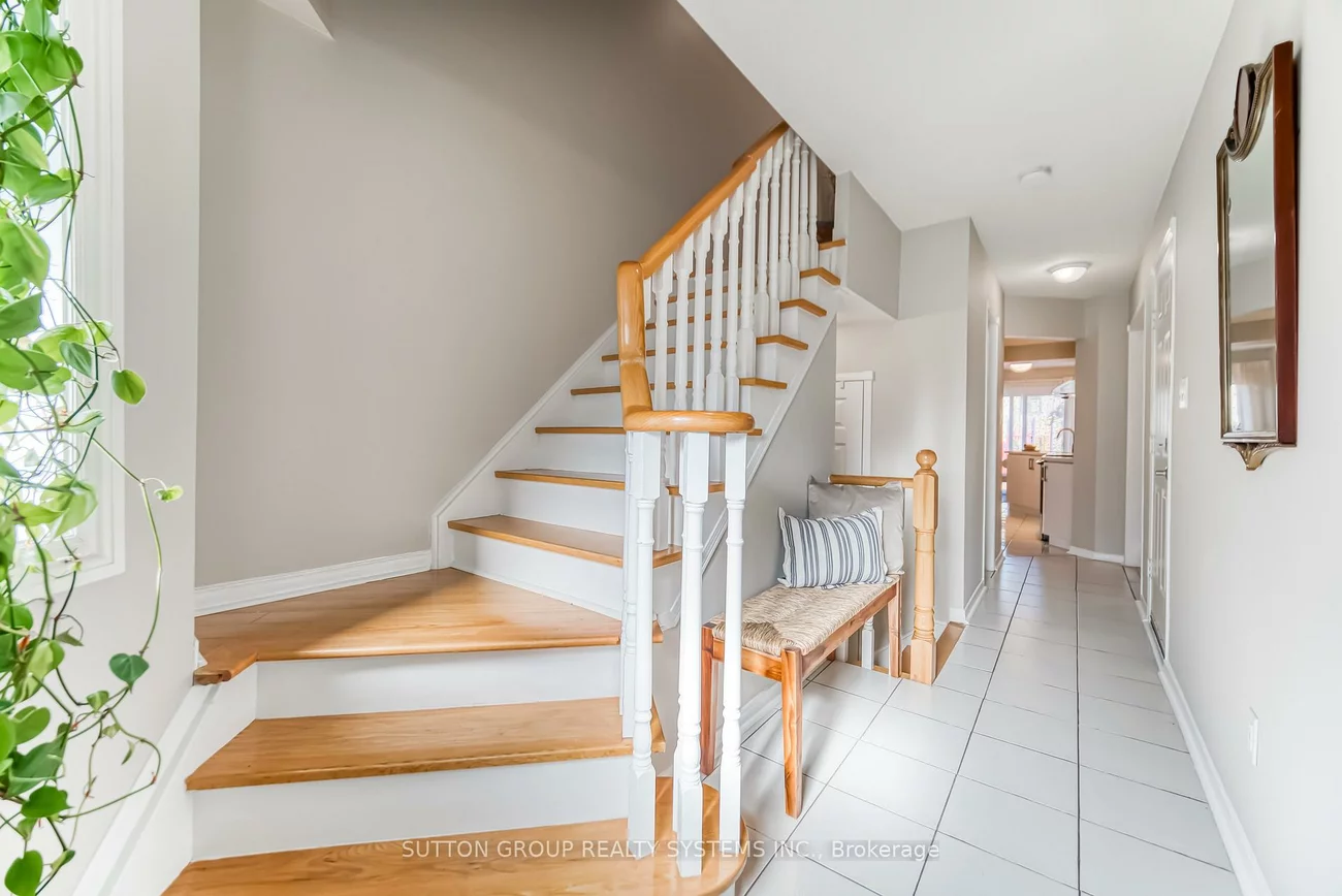 455, Apache, Hurontario, Mississauga