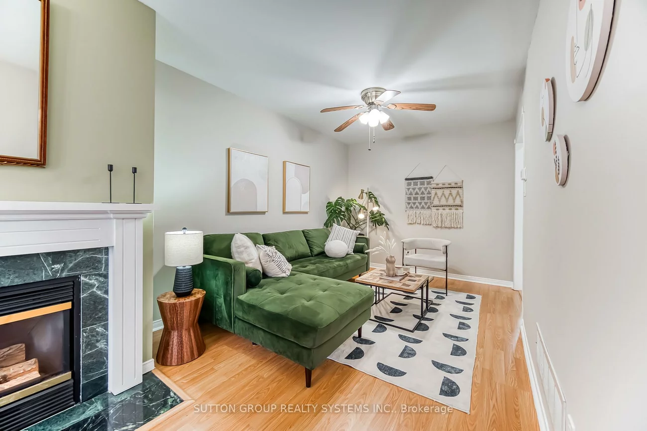 455, Apache, Hurontario, Mississauga