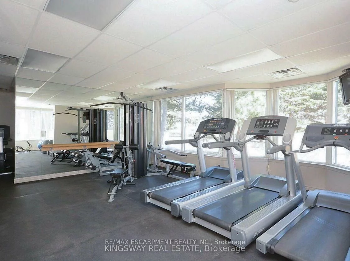 135, Hillcrest, Cooksville, Mississauga