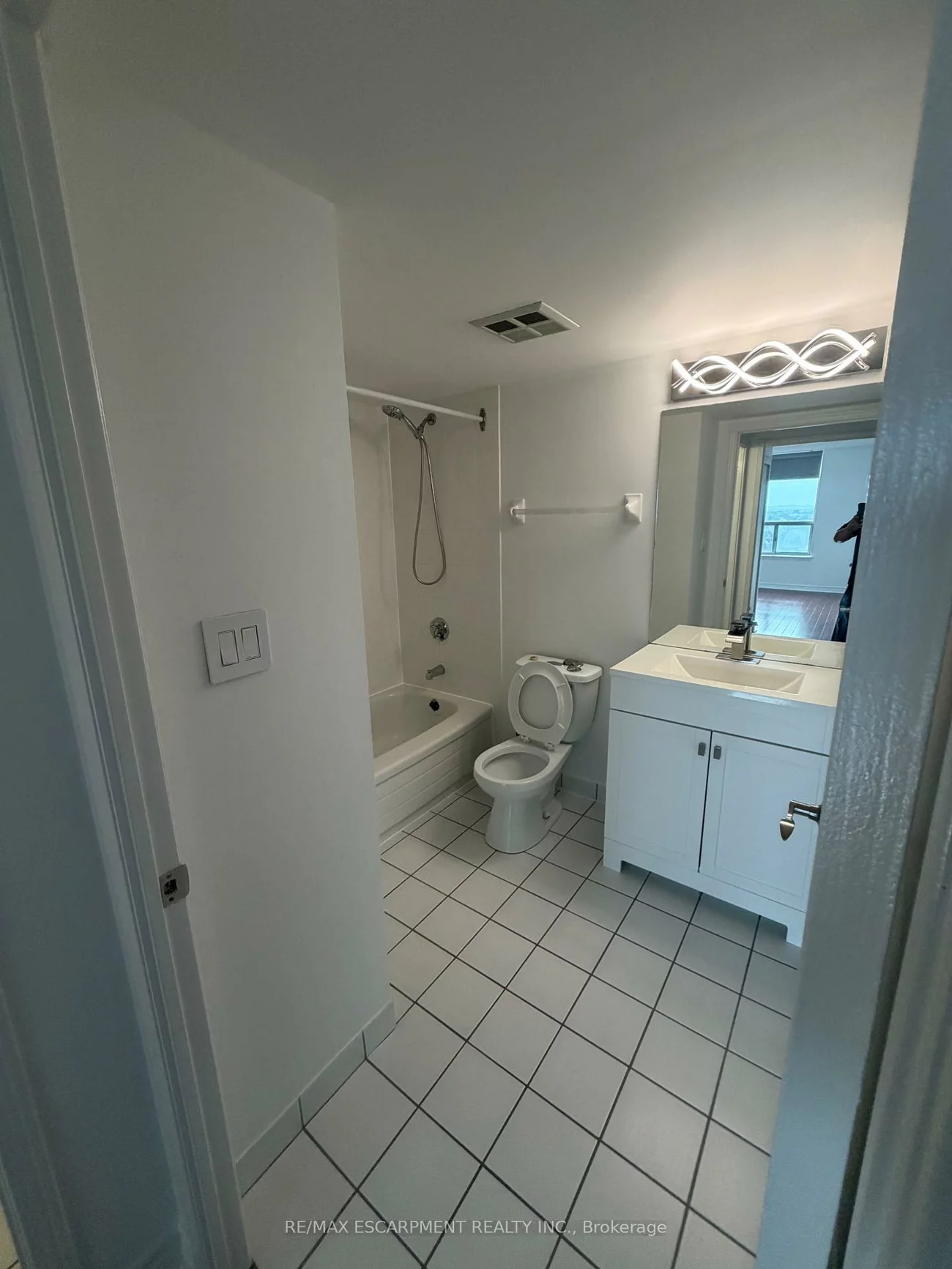 135, Hillcrest, Cooksville, Mississauga