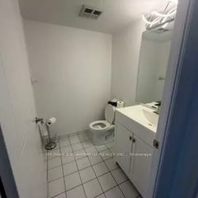 135, Hillcrest, Cooksville, Mississauga