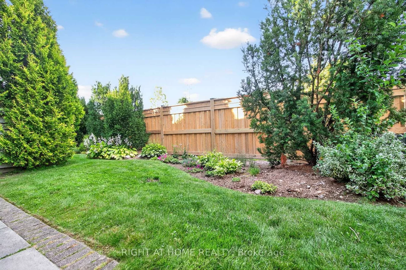1725, The Chase, Central Erin Mills, Mississauga