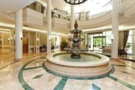 25, Kingsbridge Garden, Hurontario, Mississauga