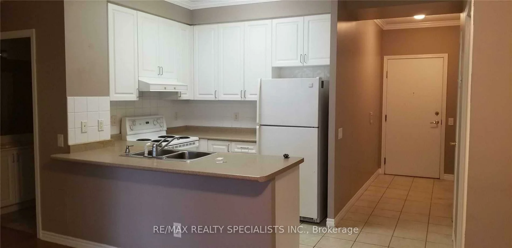25, Kingsbridge Garden, Hurontario, Mississauga
