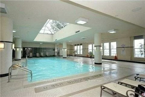 25, Kingsbridge Garden, Hurontario, Mississauga