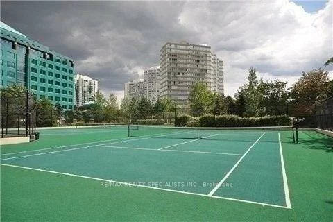25, Kingsbridge Garden, Hurontario, Mississauga