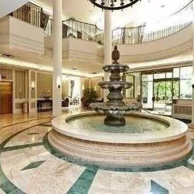25, Kingsbridge Garden, Hurontario, Mississauga
