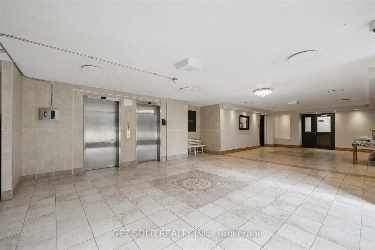 2121, Roche, Sheridan, Mississauga