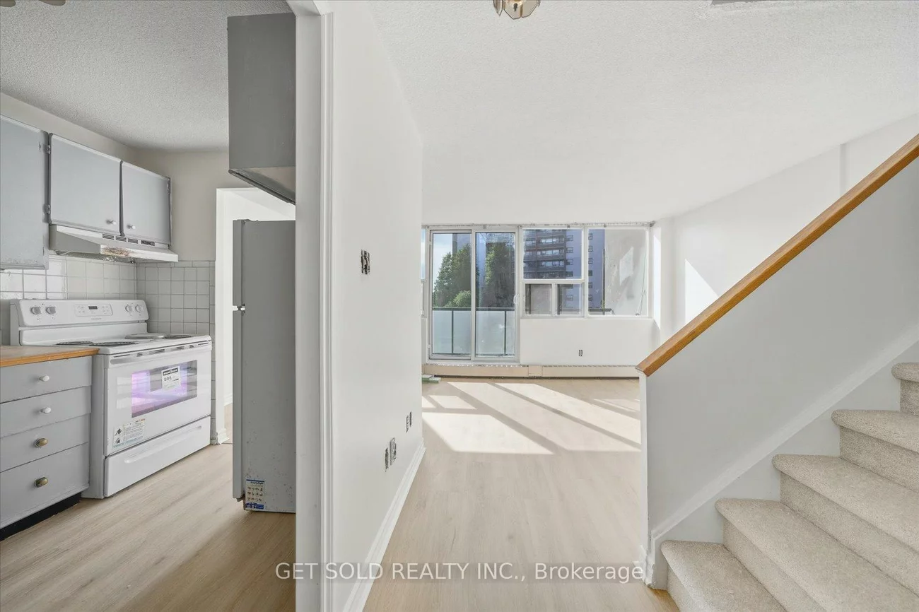 2121, Roche, Sheridan, Mississauga
