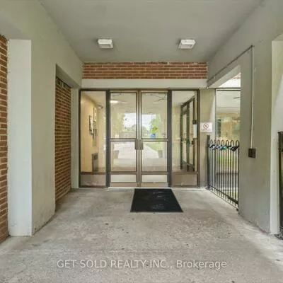 2121, Roche, Sheridan, Mississauga