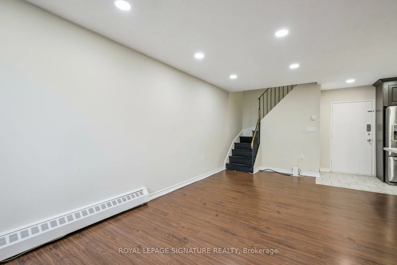 1624, Bloor, Applewood, Mississauga