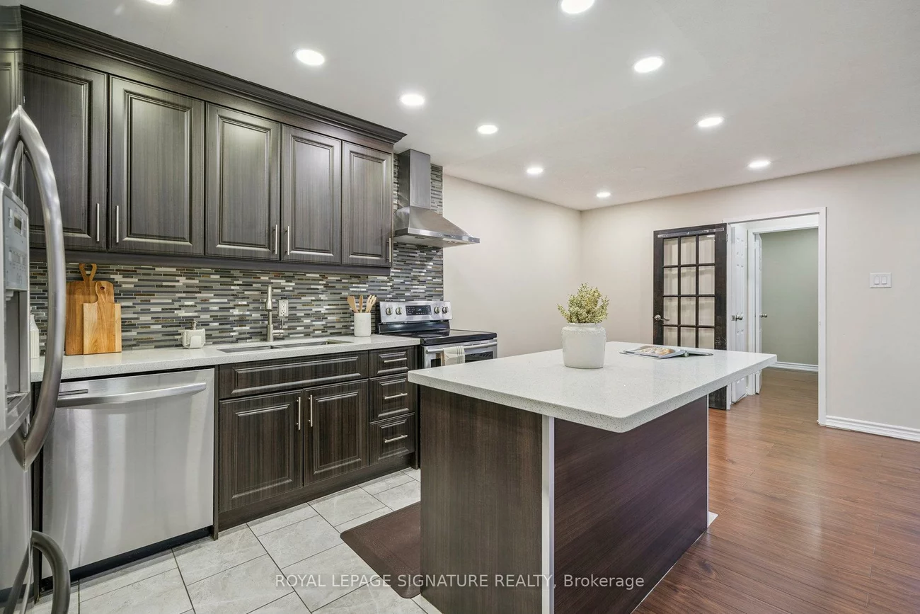 1624, Bloor, Applewood, Mississauga