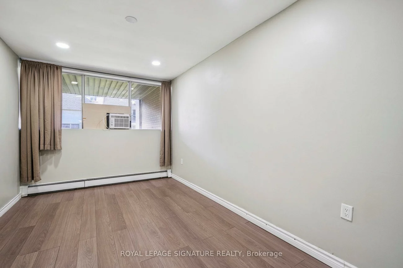 1624, Bloor, Applewood, Mississauga