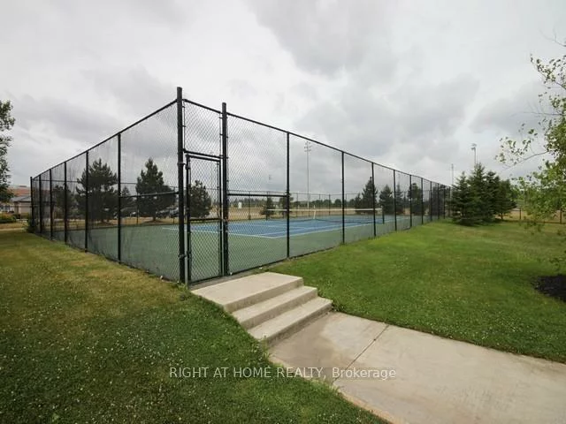 2545, Erin Centre, Central Erin Mills, Mississauga