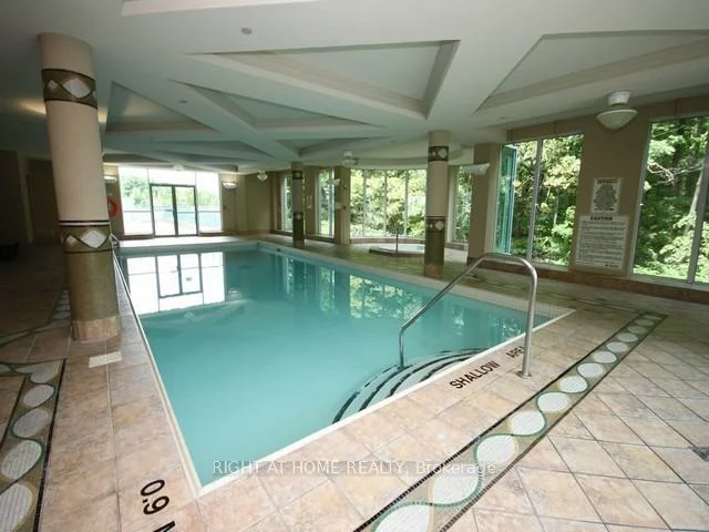 2545, Erin Centre, Central Erin Mills, Mississauga