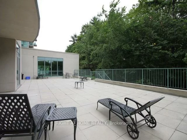 2545, Erin Centre, Central Erin Mills, Mississauga