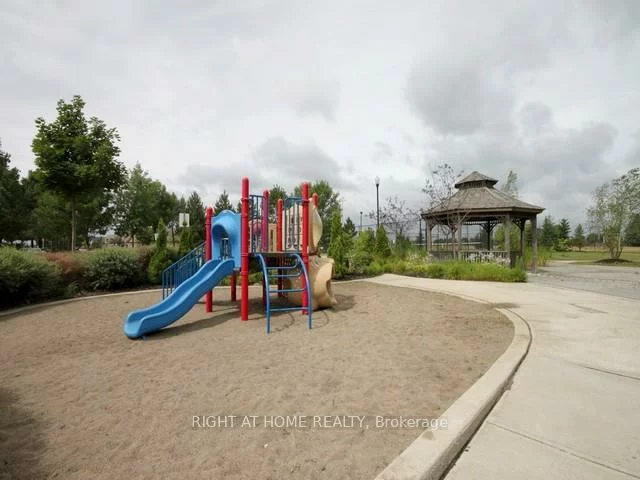 2545, Erin Centre, Central Erin Mills, Mississauga