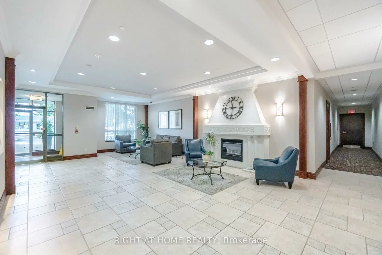 2545, Erin Centre, Central Erin Mills, Mississauga