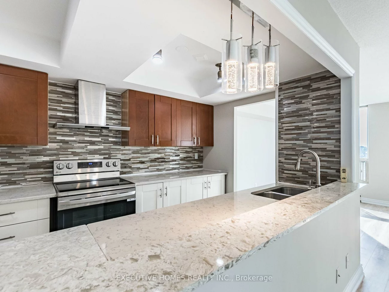 4450, Tucana, Hurontario, Mississauga