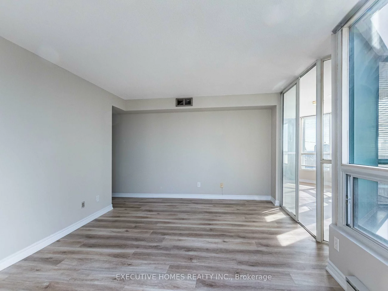 4450, Tucana, Hurontario, Mississauga