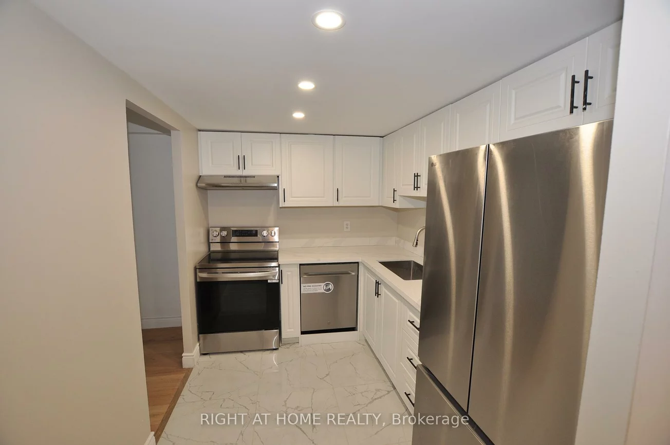 115, Hillcrest, Cooksville, Mississauga