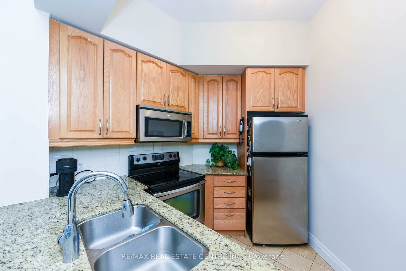 90, Absolute, City Centre, Mississauga