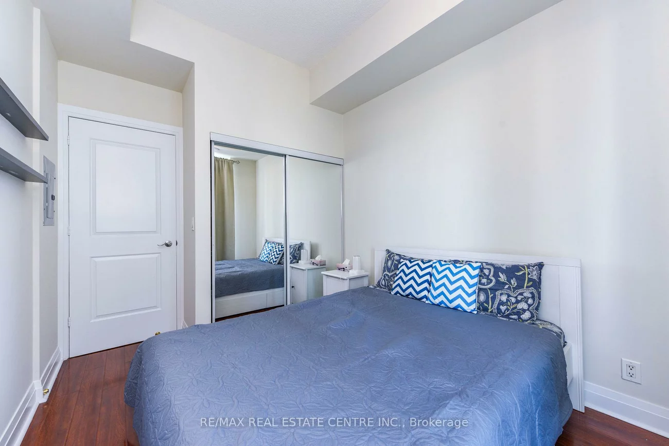 90, Absolute, City Centre, Mississauga