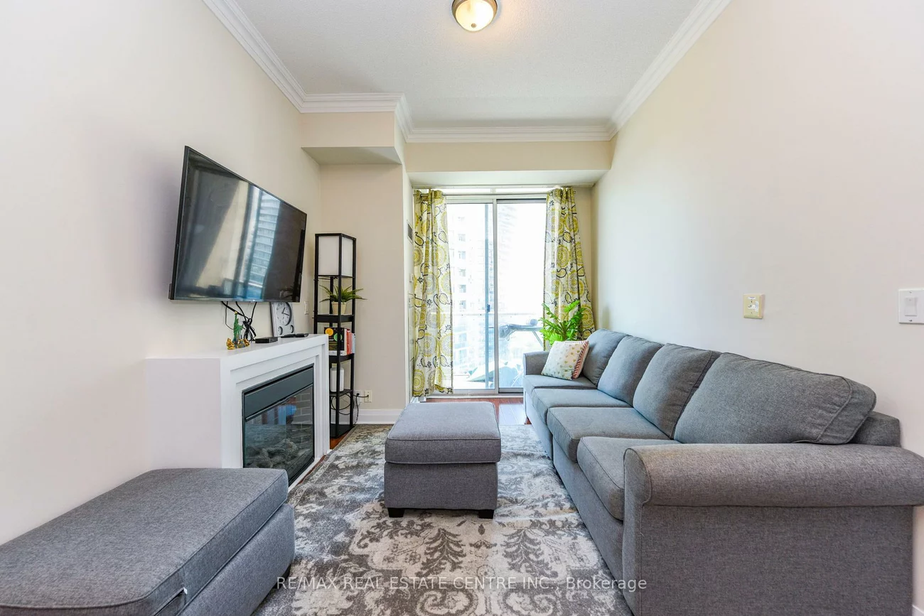 90, Absolute, City Centre, Mississauga