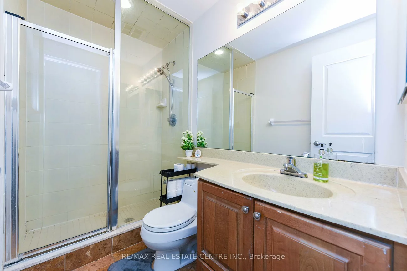 90, Absolute, City Centre, Mississauga