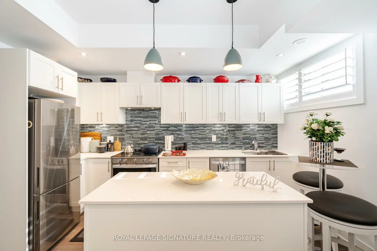 1085, Douglas McCurdy, Lakeview, Mississauga