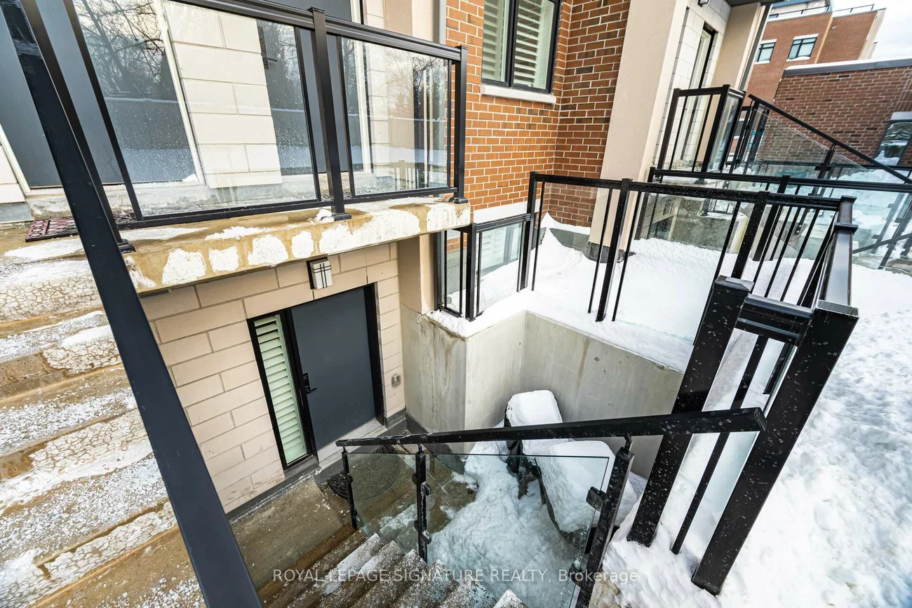 1085, Douglas McCurdy, Lakeview, Mississauga