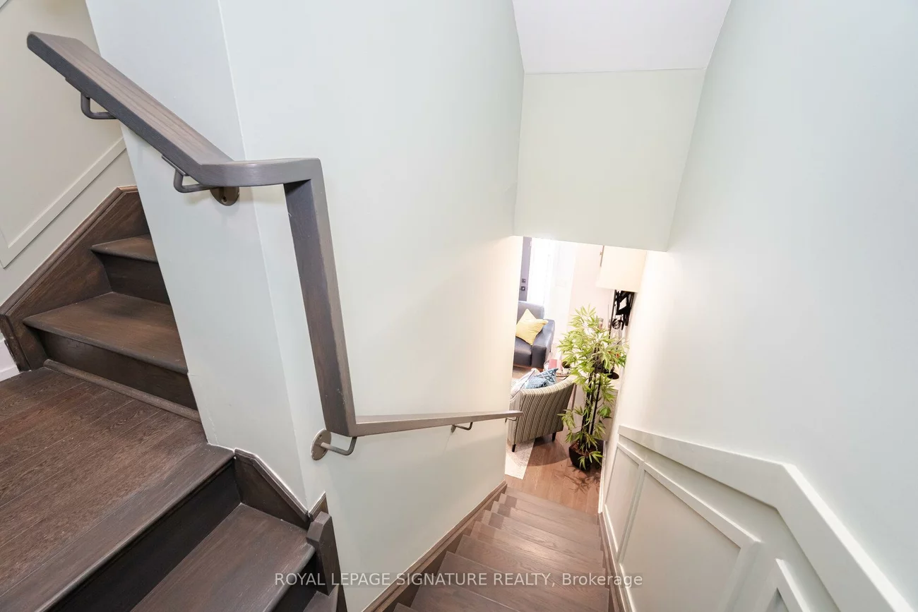 1085, Douglas McCurdy, Lakeview, Mississauga