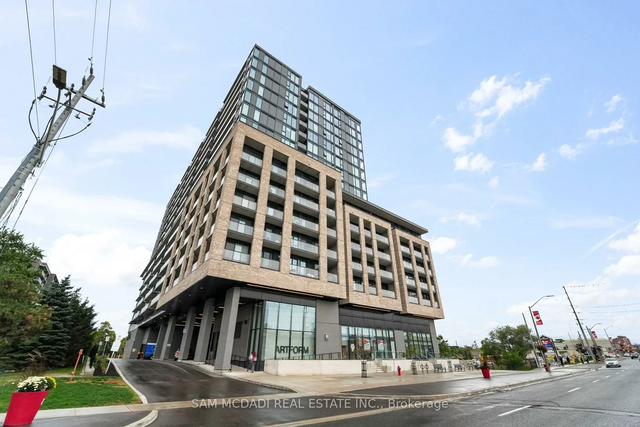 86, Dundas, Cooksville, Mississauga