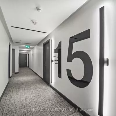 86, Dundas, Cooksville, Mississauga