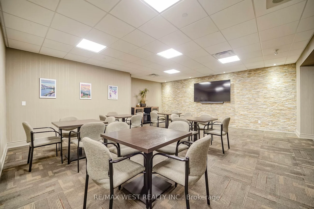 1300, Bloor, Applewood, Mississauga