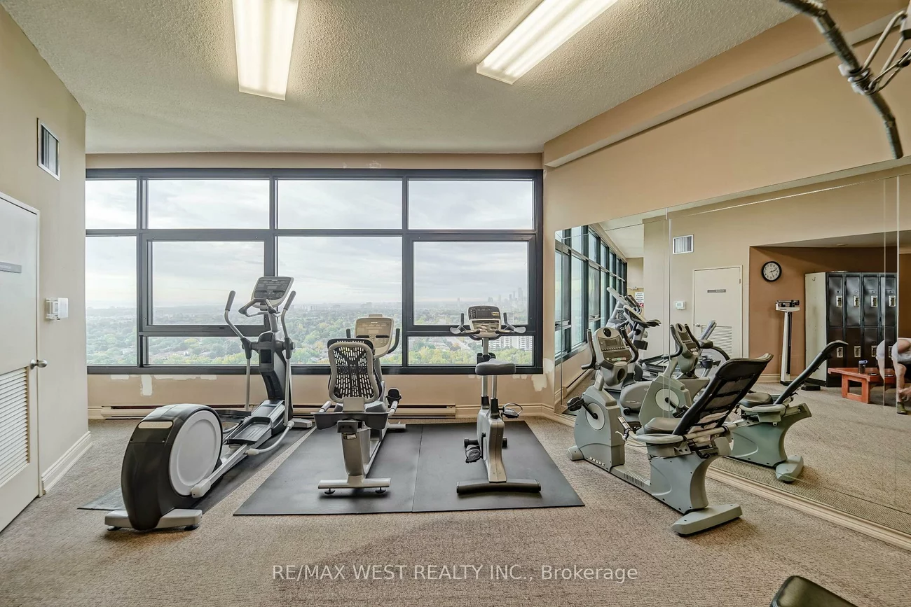 1300, Bloor, Applewood, Mississauga