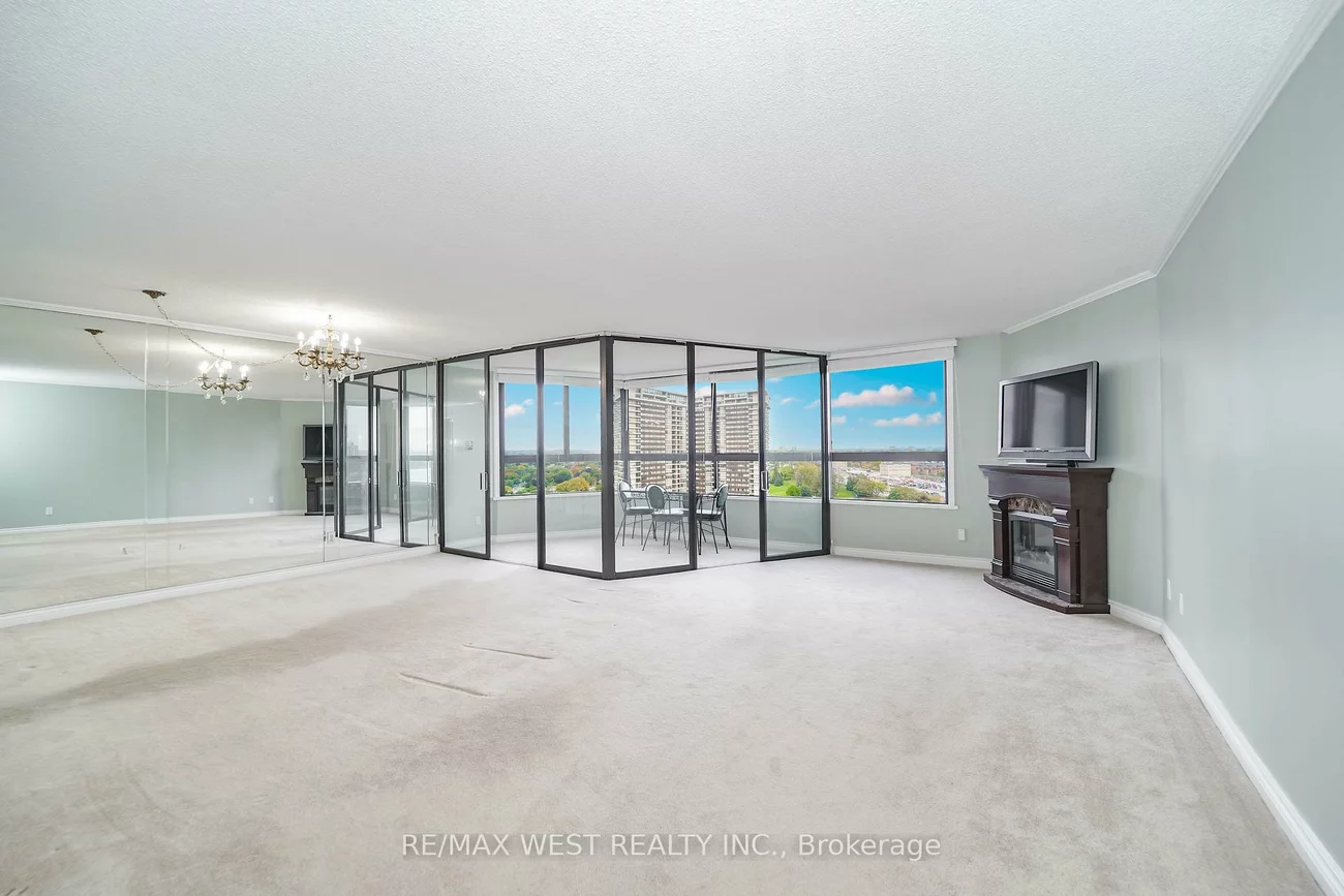 1300, Bloor, Applewood, Mississauga