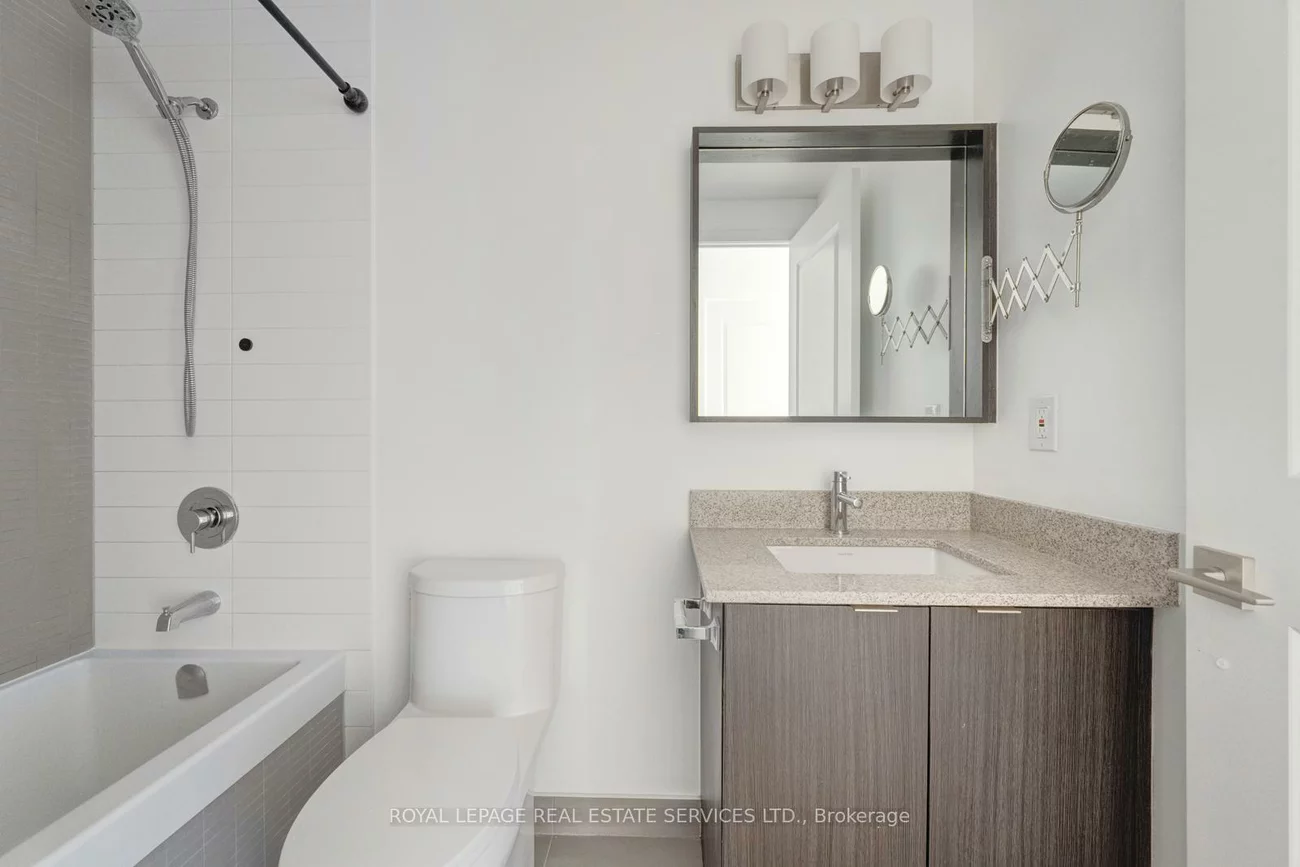 4633, Glen Erin, Central Erin Mills, Mississauga