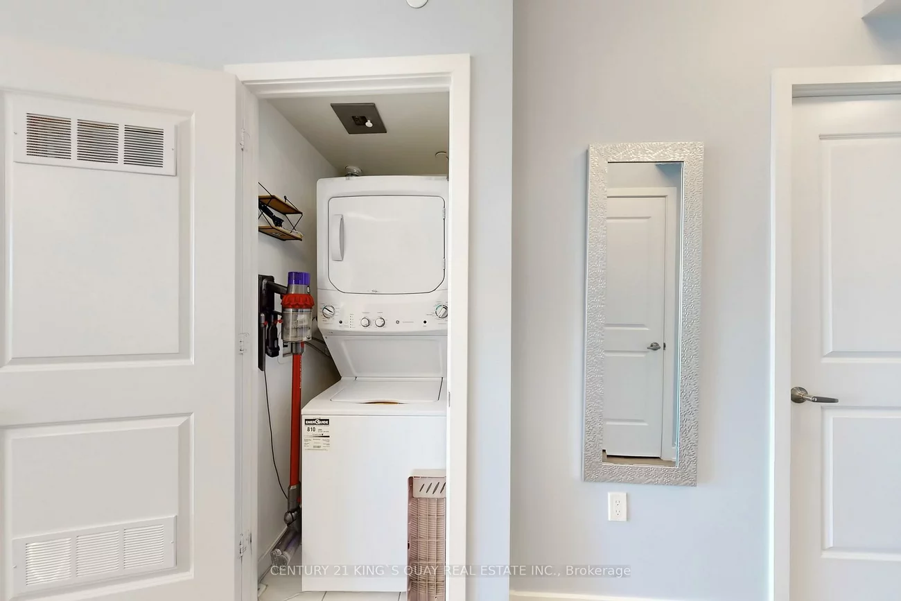 4677, Glen Erin, Central Erin Mills, Mississauga