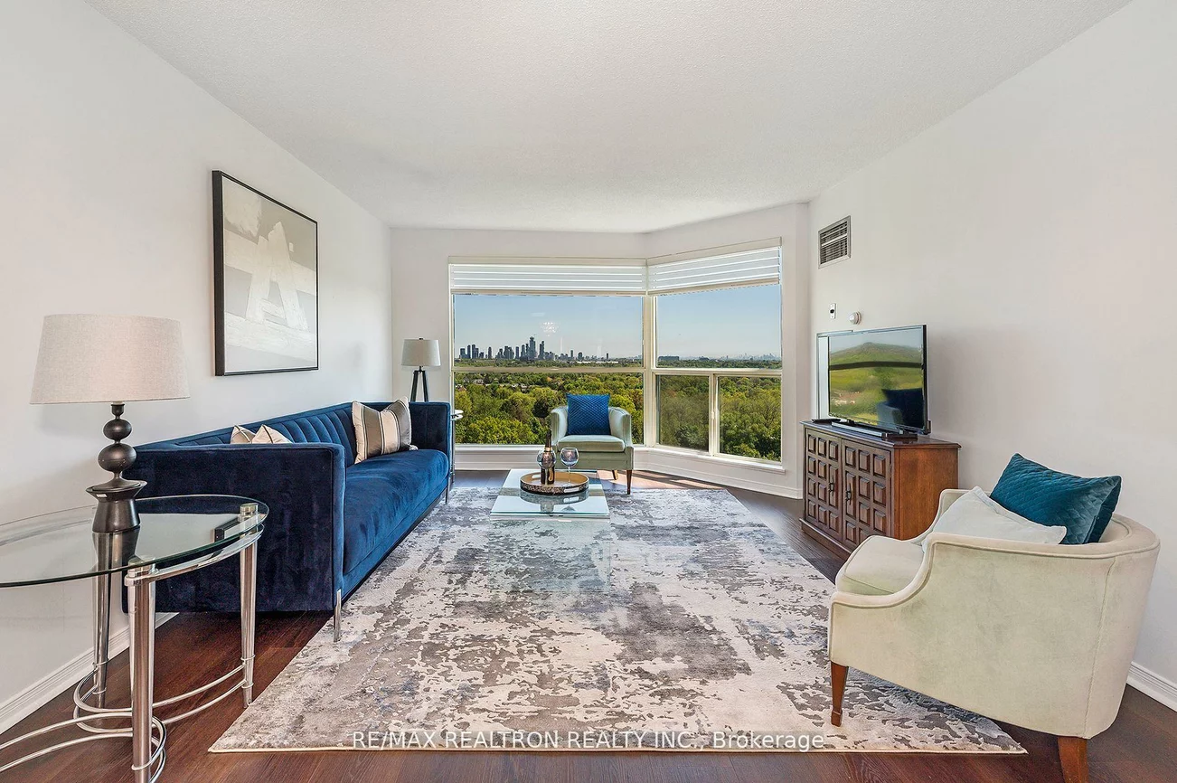 2155, Burnhamthorpe, Erin Mills, Mississauga