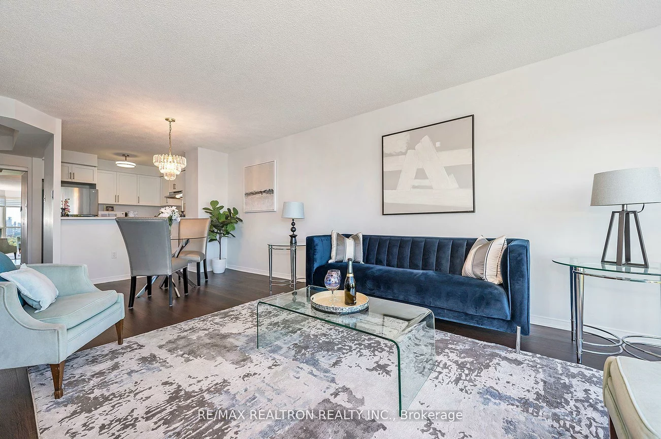 2155, Burnhamthorpe, Erin Mills, Mississauga